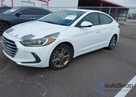 2018 Hyundai Elantra Value Edition из США, поврежденный, VIN 5NPD84LFXJH239237